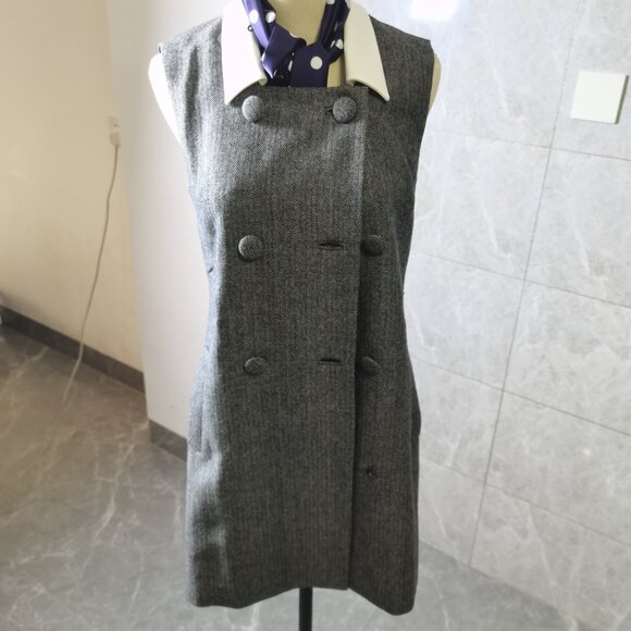 Self-portrait Greyish-blue dotted scarf paired with mini skirt - Picture 7 of 9